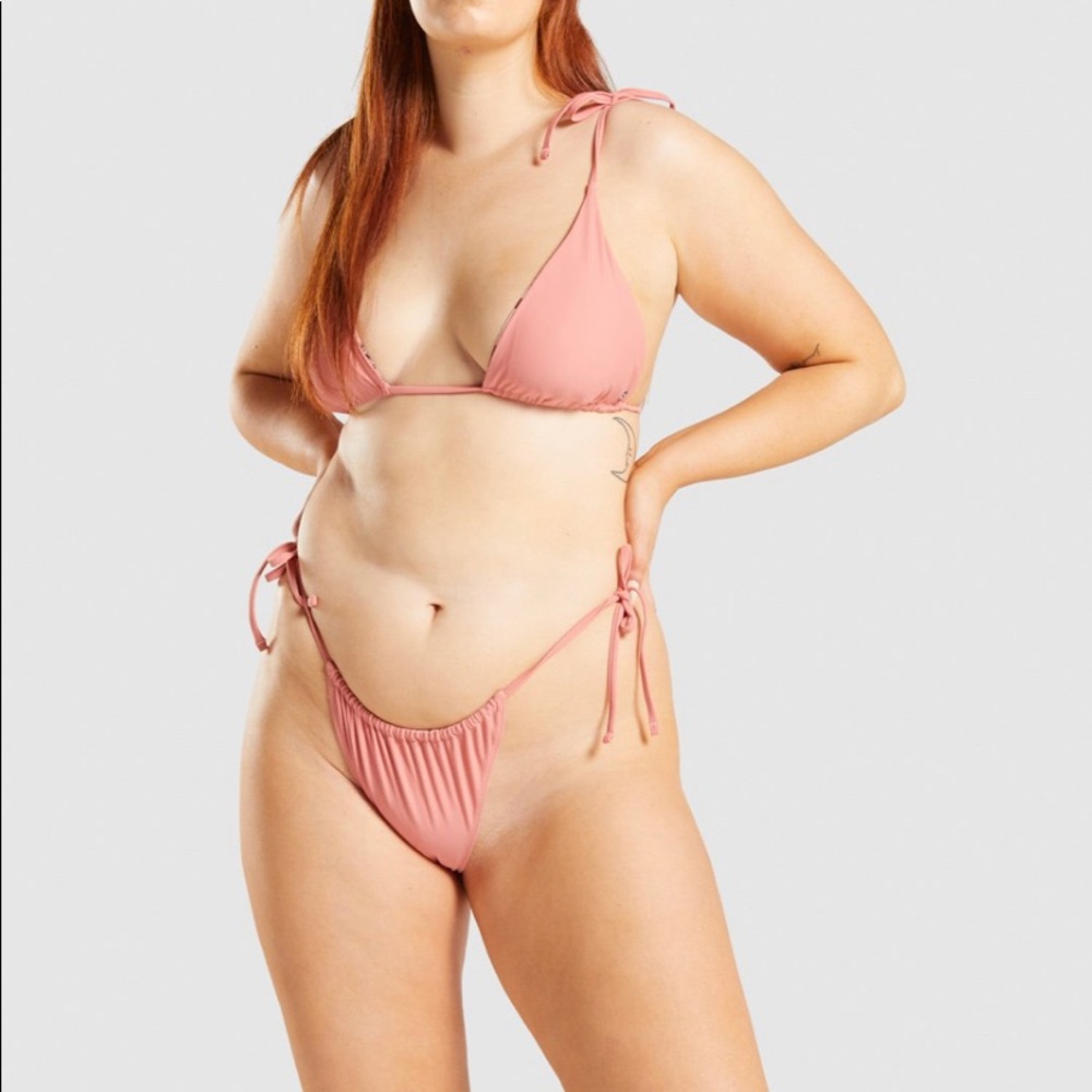 Gymshark Triangle Reversible Bikini Set - Picture 5 of 7